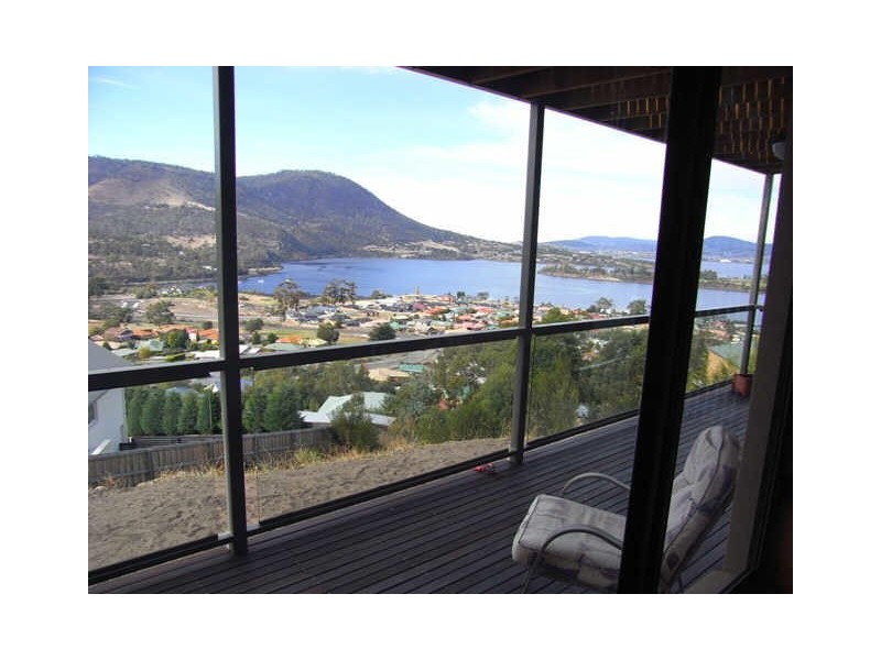 3 Whitegum Place, Old Beach TAS 7017