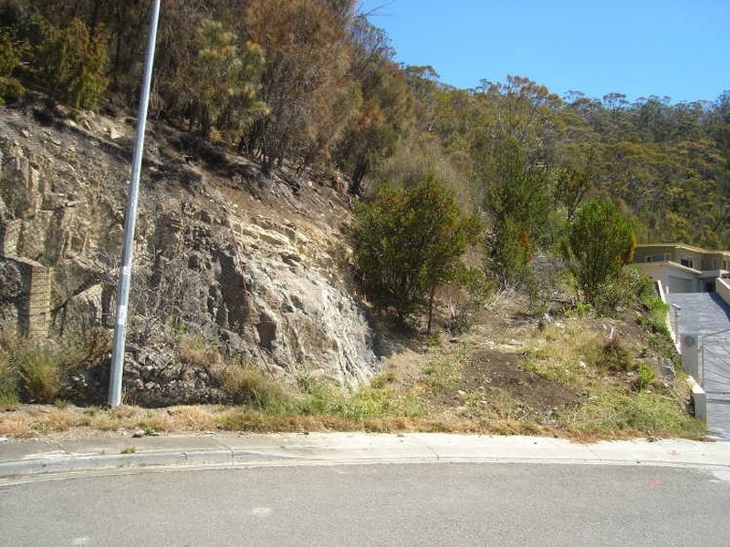 11 Date Court, Sandy Bay TAS 7005