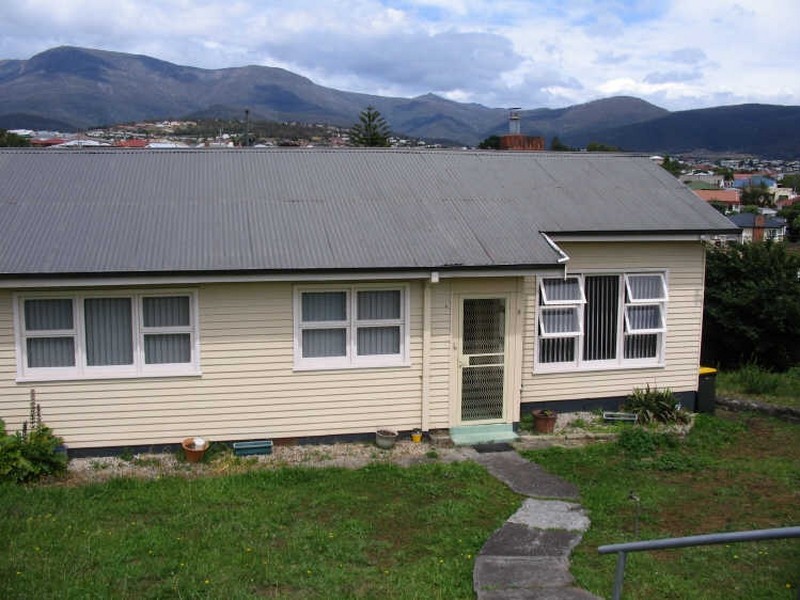 8 Blair Street, Lutana TAS 7009