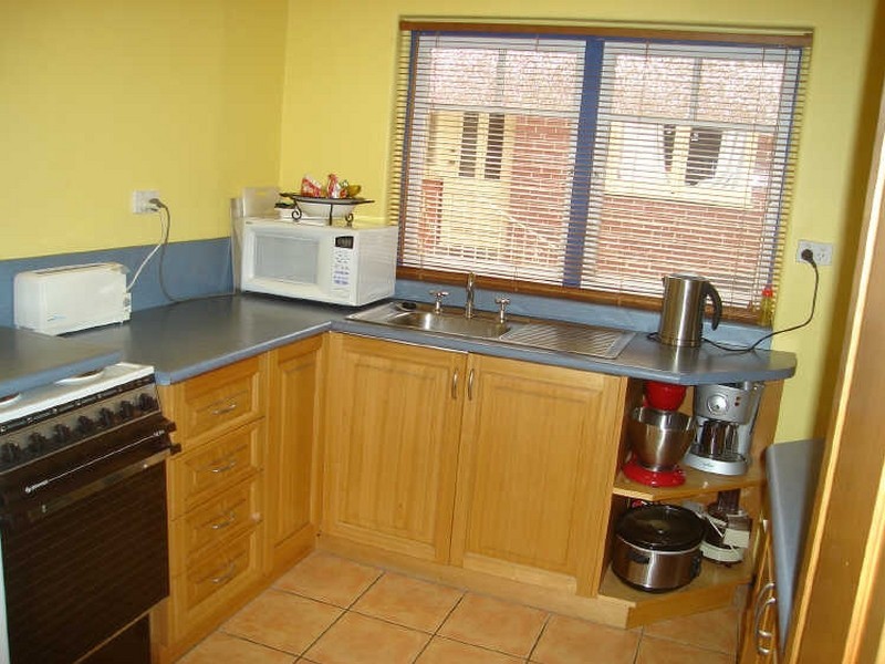 13 Gregson Avenue, New Town TAS 7008