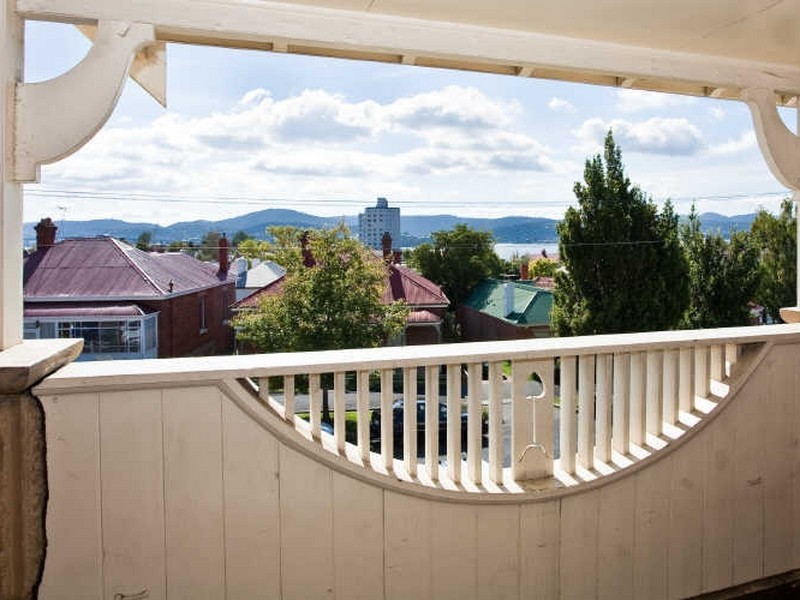 12 Waterloo Crescent, Battery Point TAS 7004