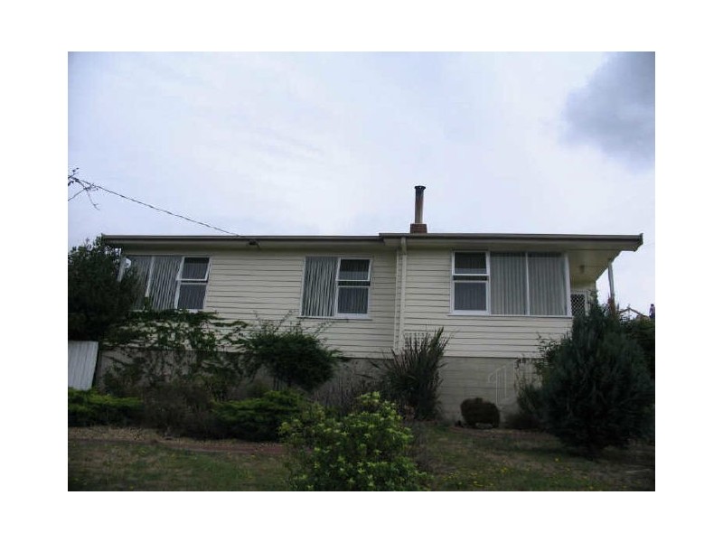 10 Langura Avenue, Chigwell TAS 7011