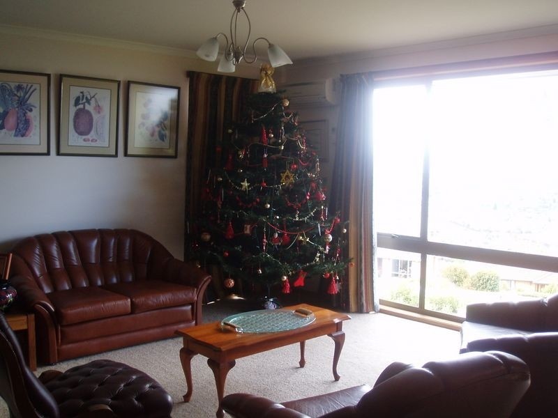 21 Officer Street, Rosetta TAS 7010