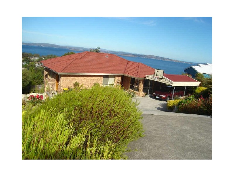 6 Denmark Close, Taroona TAS 7053