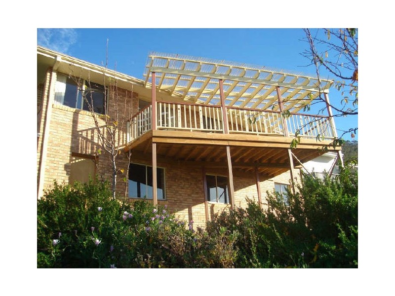 6 Denmark Close, Taroona TAS 7053