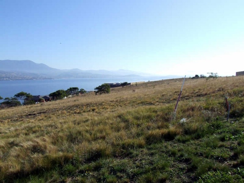 36 Spinnaker Crescent, Tranmere TAS 7018