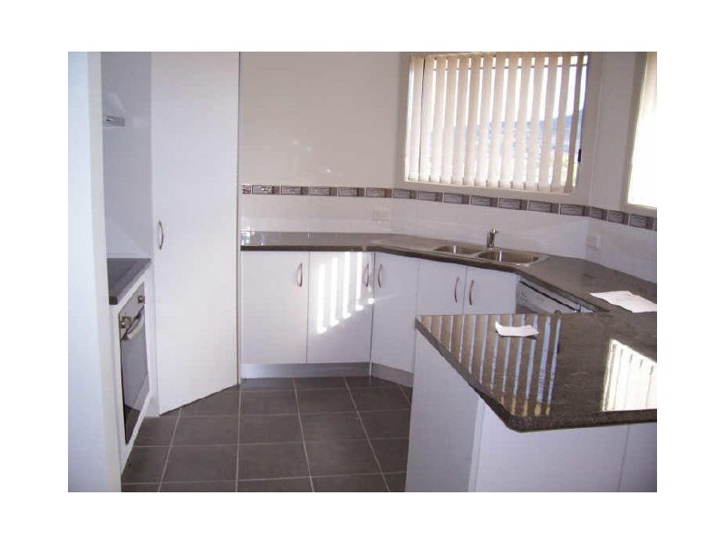 37 Serenity Drive, Dromedary QLD 4718