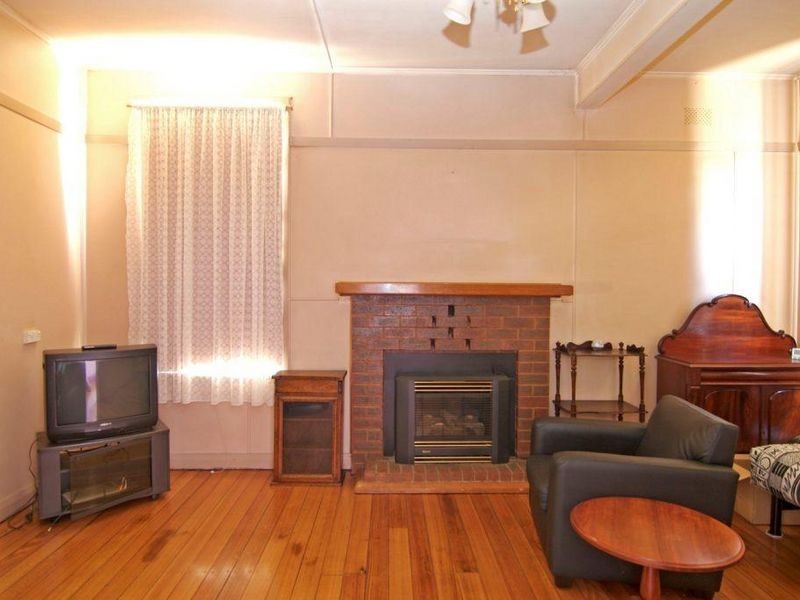 11 Main Road, Claremont TAS 7011