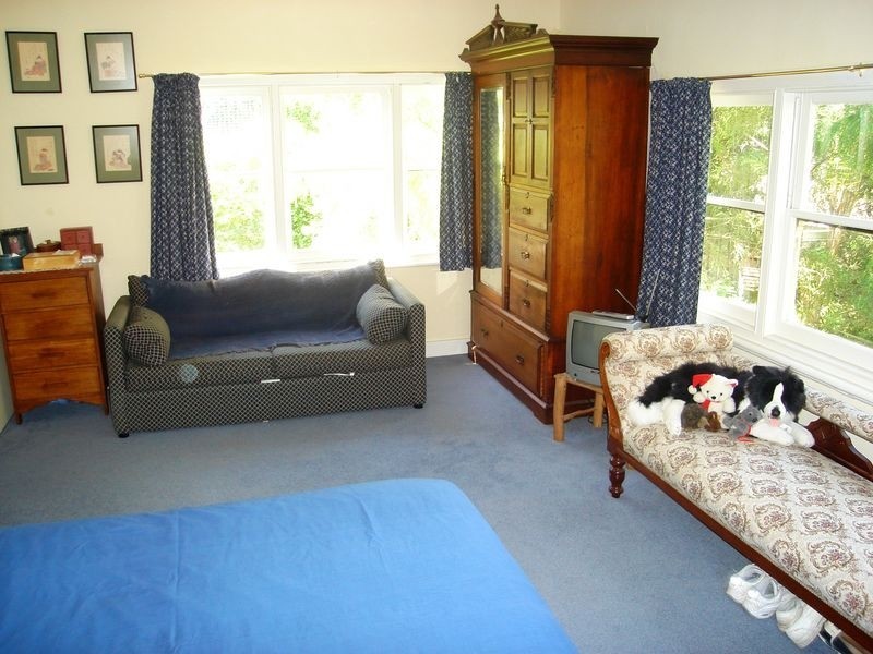 4 Churchill Road, Taroona TAS 7053