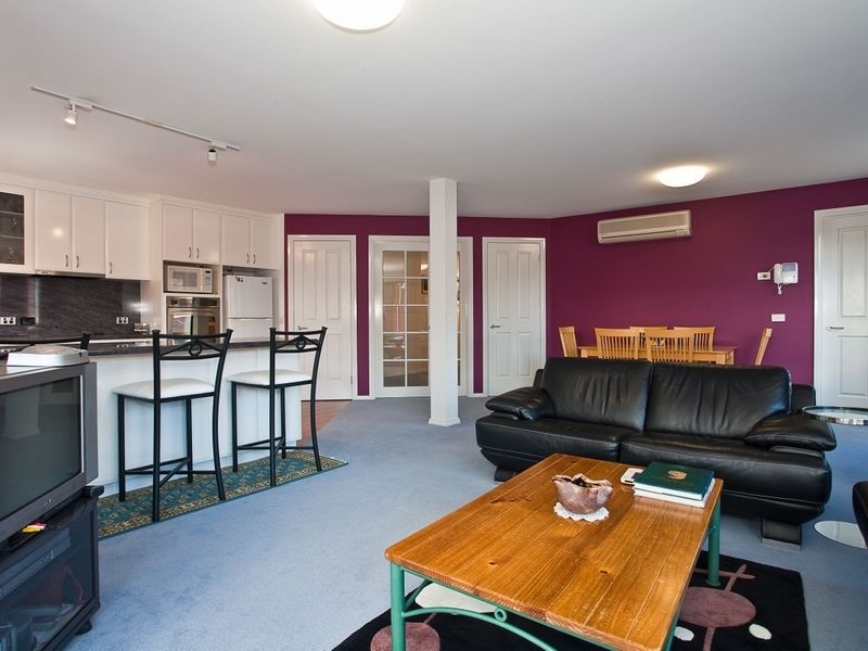 2/28 Collins Street, Hobart TAS 7000