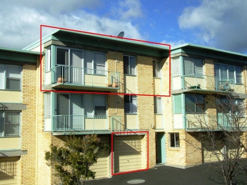 11/10 Ballawinnie Road, Lindisfarne TAS 7015