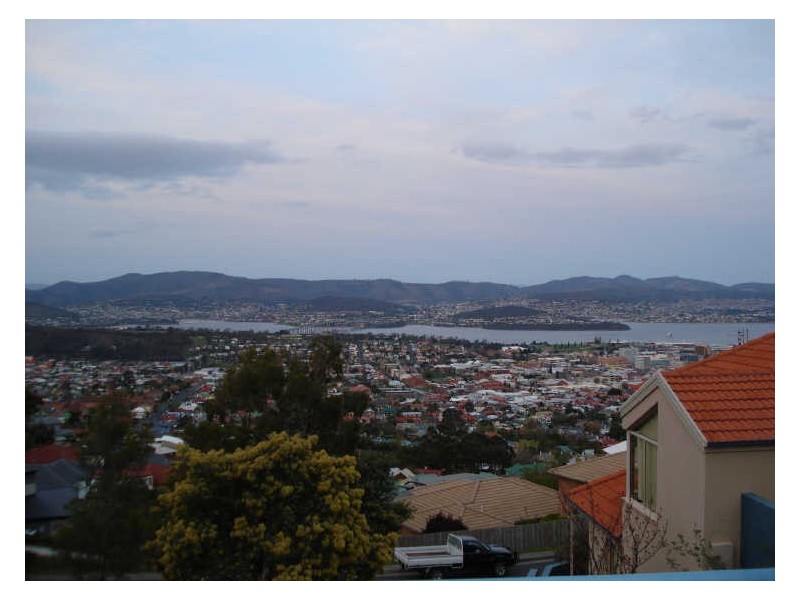 2/32 Fielding Drive, West Hobart TAS 7000