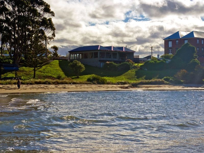 11 Franklin Street, Swansea TAS 7190