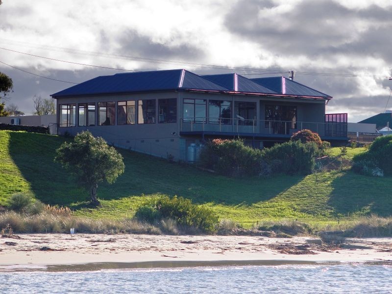 11 Franklin Street, Swansea TAS 7190