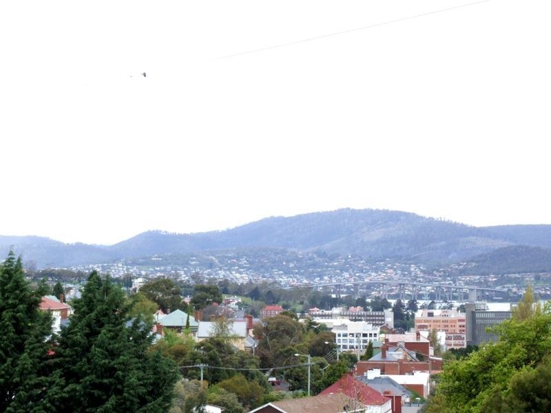 12 Cane Street, West Hobart TAS 7000