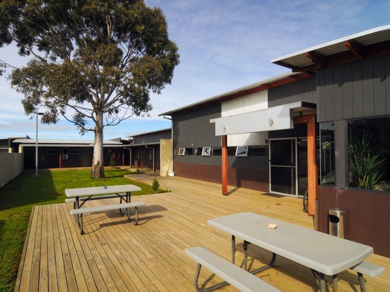 2/96 Tasman Highway, Swansea TAS 7190