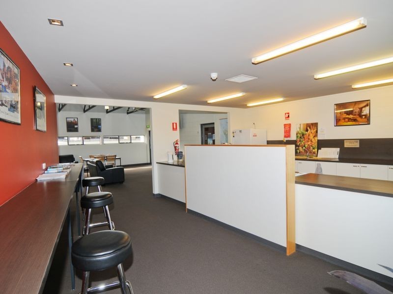 2/96 Tasman Highway, Swansea TAS 7190