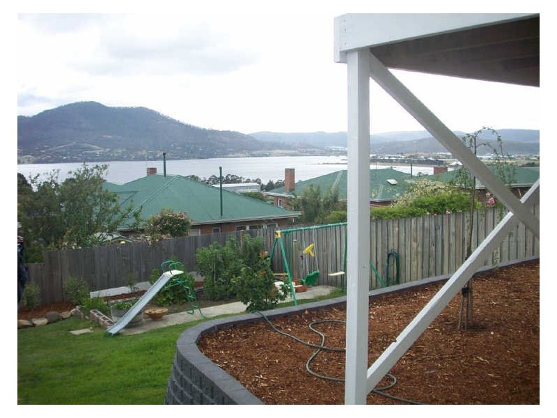 9 Apollo Road, Rosetta TAS 7010