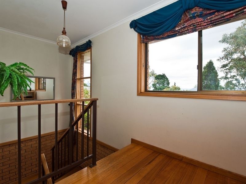 16 Jabez Crescent, Lenah Valley TAS 7008