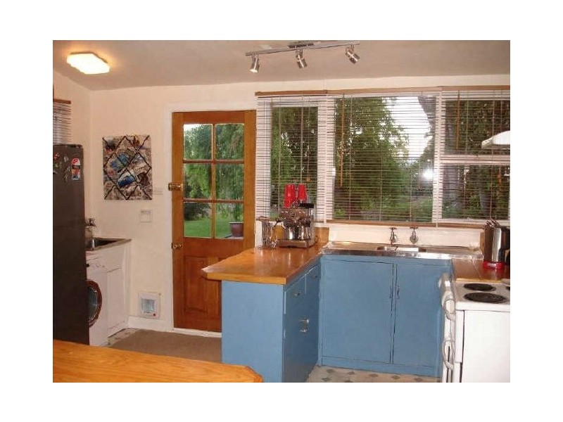 16 Pine Street, West Hobart TAS 7000