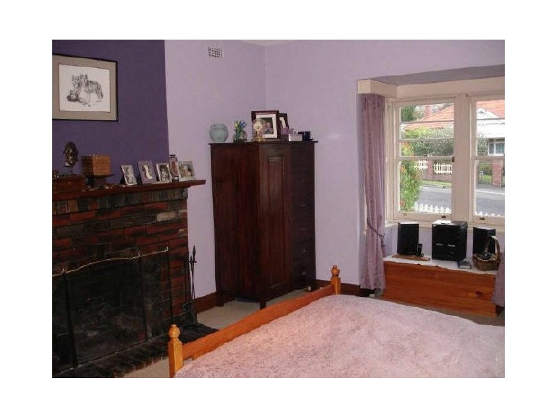 16 Pine Street, West Hobart TAS 7000