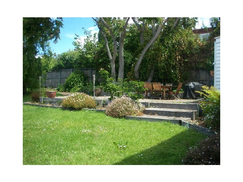16 Pine Street, West Hobart TAS 7000
