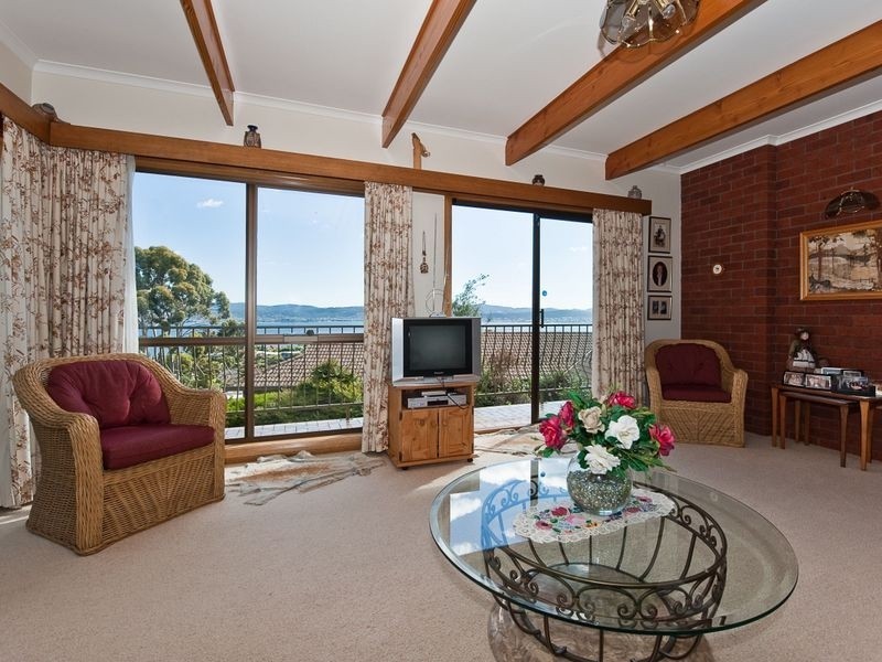 12 Hatton Gardens, Sandy Bay TAS 7005