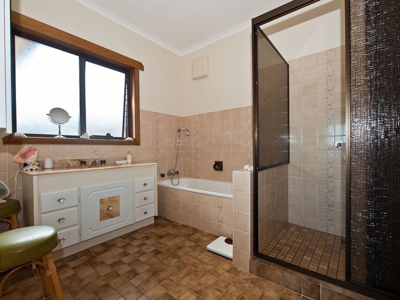 12 Hatton Gardens, Sandy Bay TAS 7005