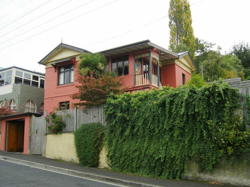 1 Salvator Road, West Hobart TAS 7000