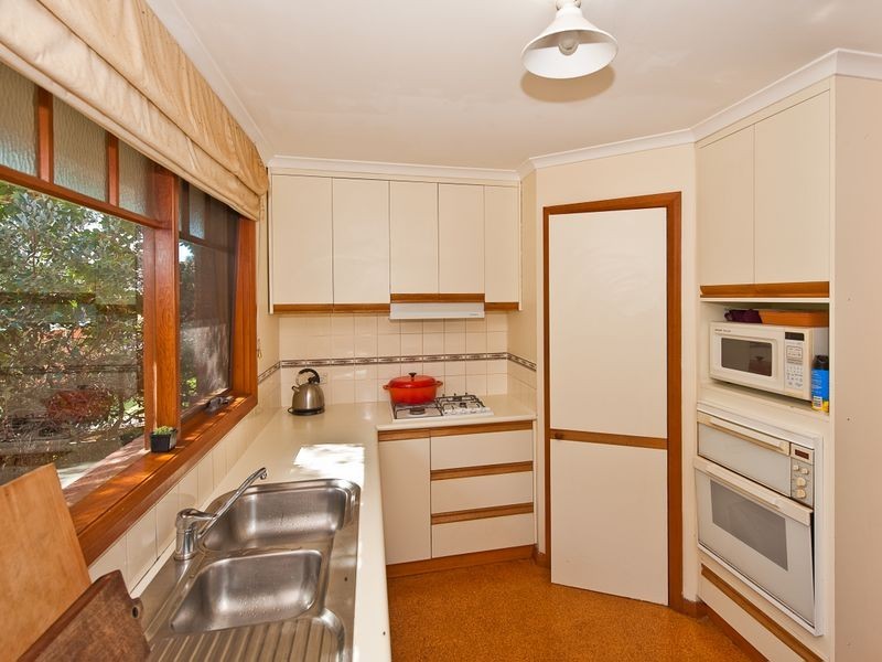 6 Hickman Street, Lenah Valley TAS 7008