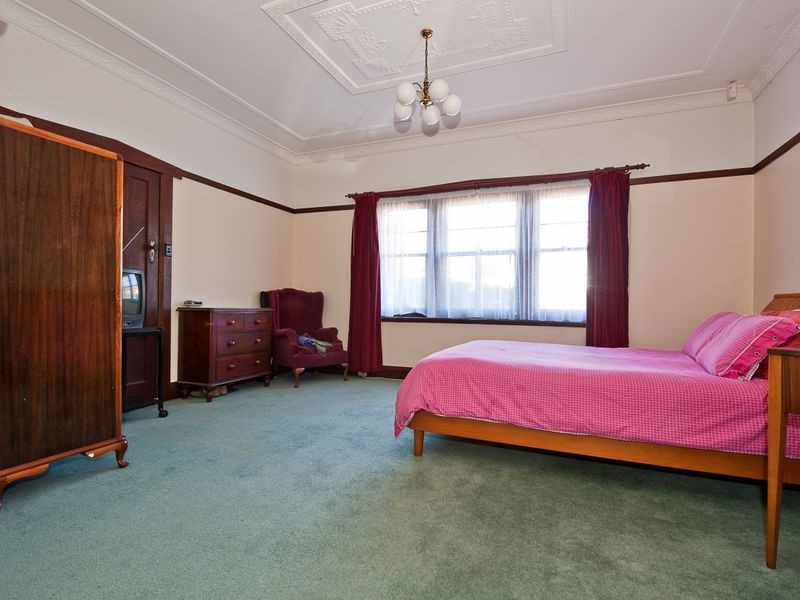 6 Hickman Street, Lenah Valley TAS 7008