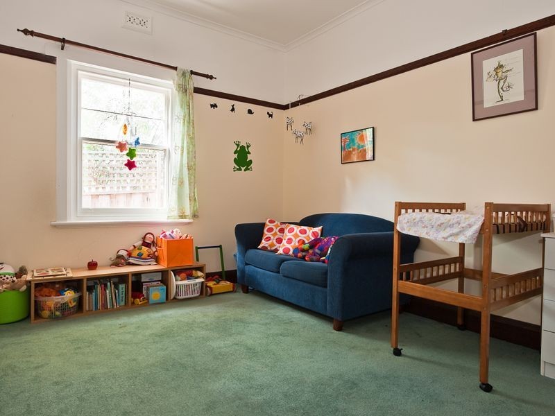 6 Hickman Street, Lenah Valley TAS 7008