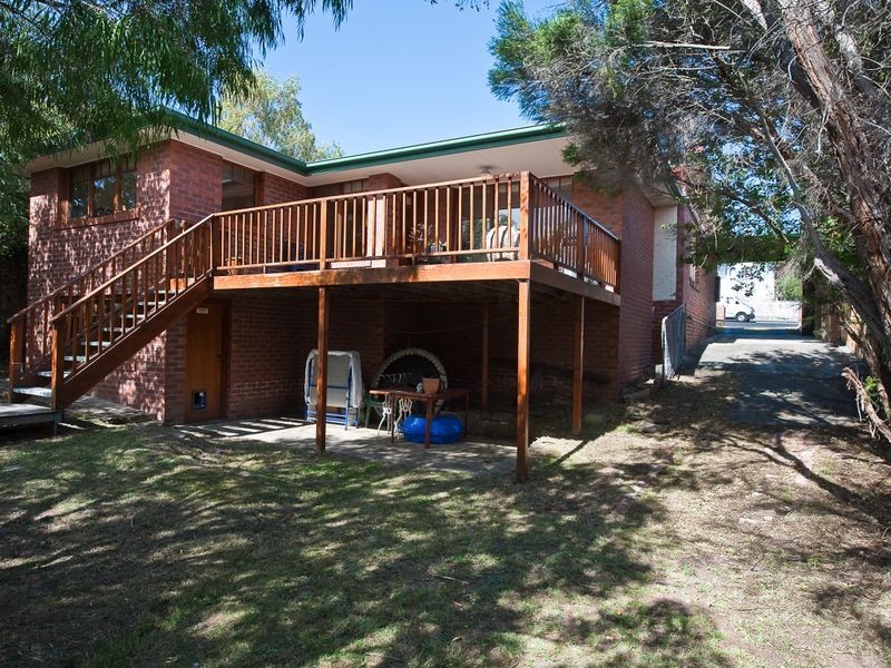 6 Hickman Street, Lenah Valley TAS 7008