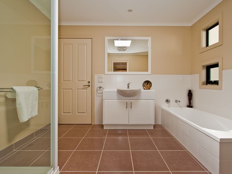 2711 Huon Highway, Huonville TAS 7109