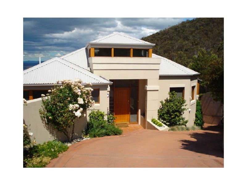 1/28 Marlborough Street, Sandy Bay TAS 7005