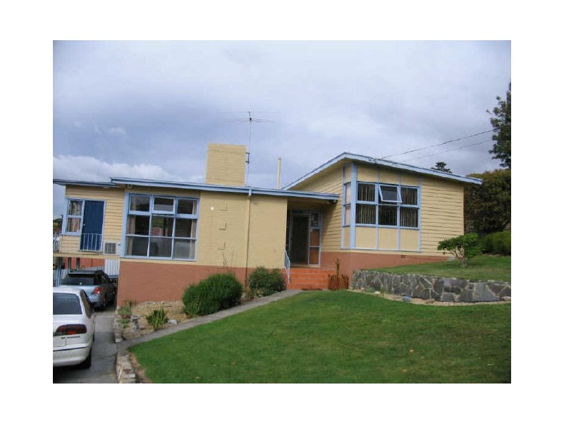 9 Kogarah Avenue, Berriedale TAS 7011