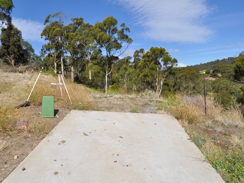 32 Jeannette Court, Lenah Valley TAS 7008