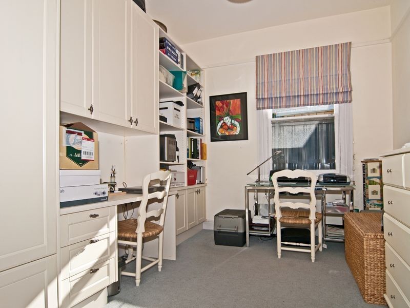 4 Balmoral Street, Sandy Bay TAS 7005