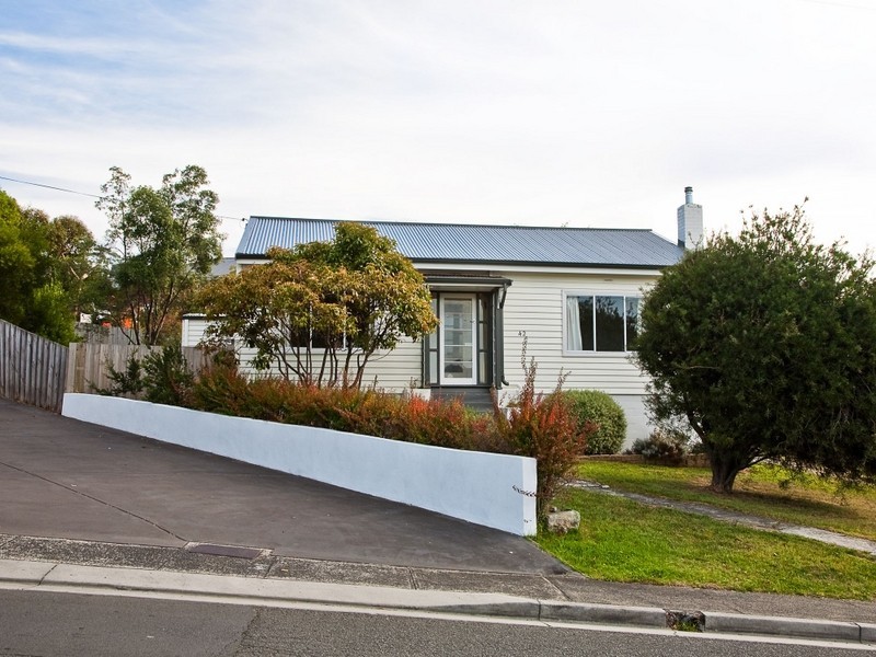 42 Kalang Avenue, Lenah Valley TAS 7008