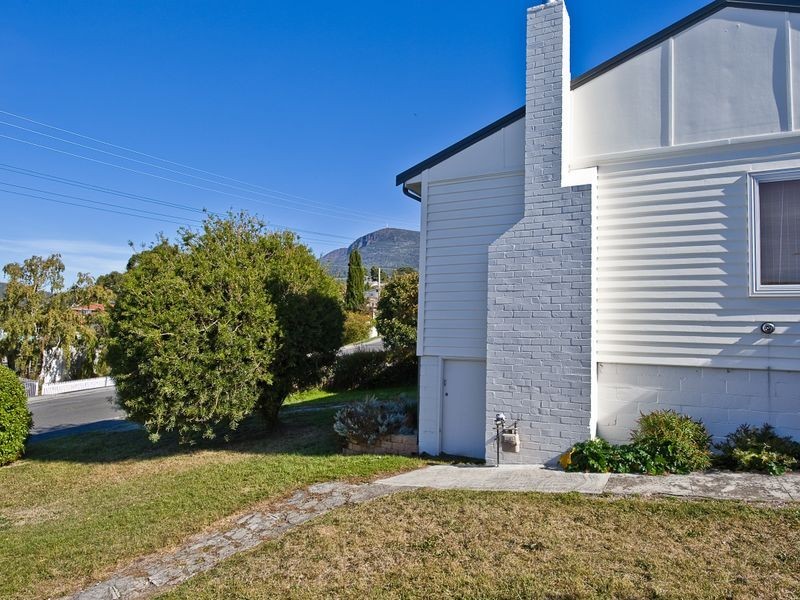 42 Kalang Avenue, Lenah Valley TAS 7008