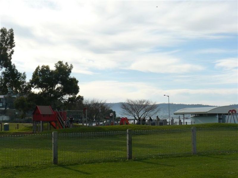 5/16 King Street, Sandy Bay TAS 7005