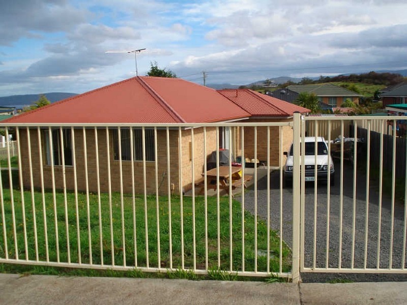 13 Corsair Place, Huntingfield TAS 7055