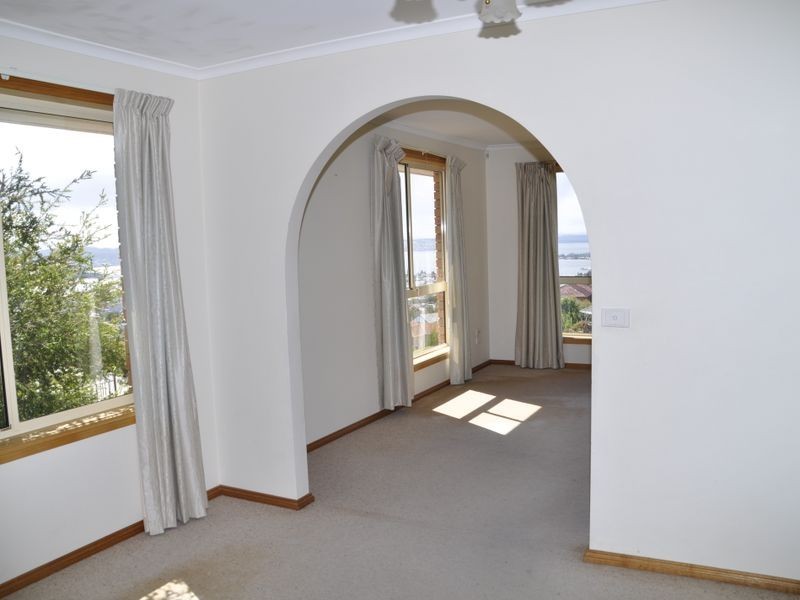 1/9 Fielding Drive, West Hobart TAS 7000