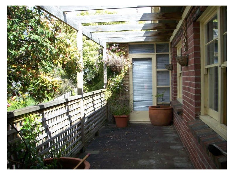 11 Truman Avenue, Lenah Valley TAS 7008