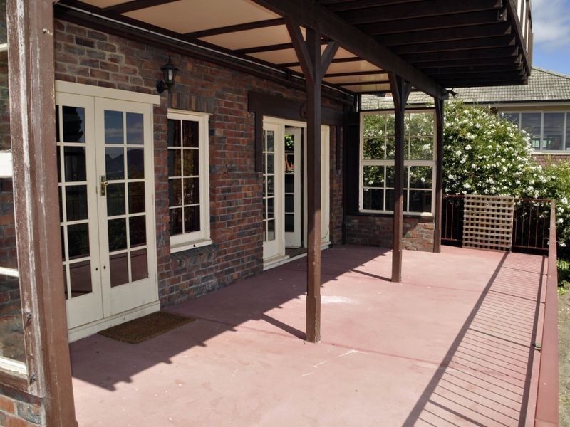 13 Knocklofty Terrace, West Hobart TAS 7000