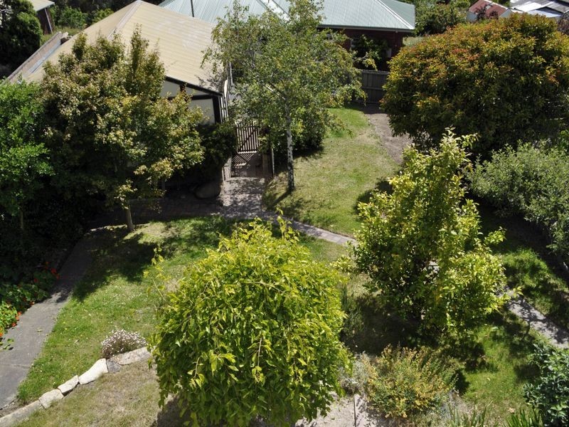 13 Knocklofty Terrace, West Hobart TAS 7000