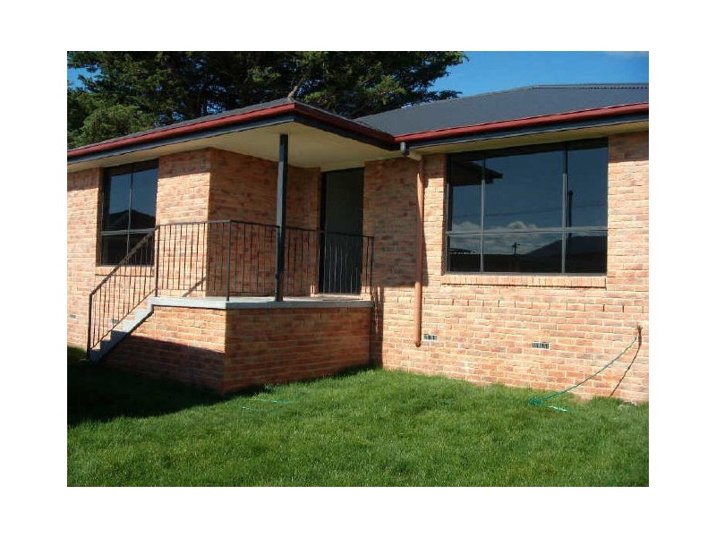 2/596 Main Road, Rosetta TAS 7010