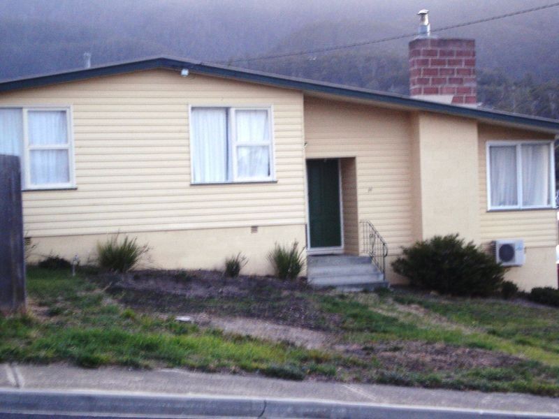 39 Spring Street, Claremont TAS 7011