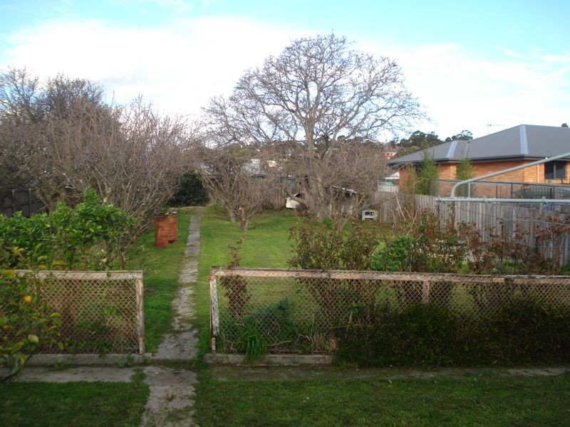 9 Sherwood Road, West Moonah TAS 7009