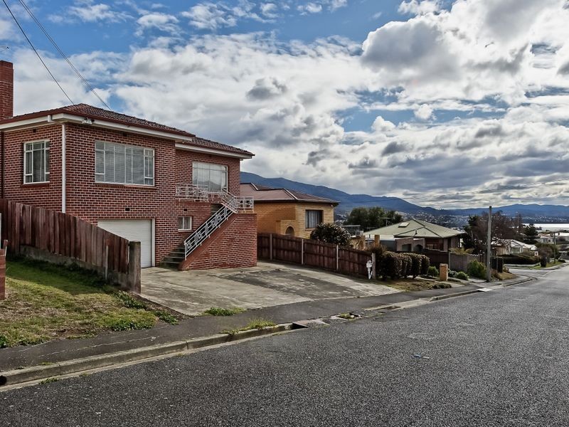 23 Eighth Avenue, West Moonah TAS 7009